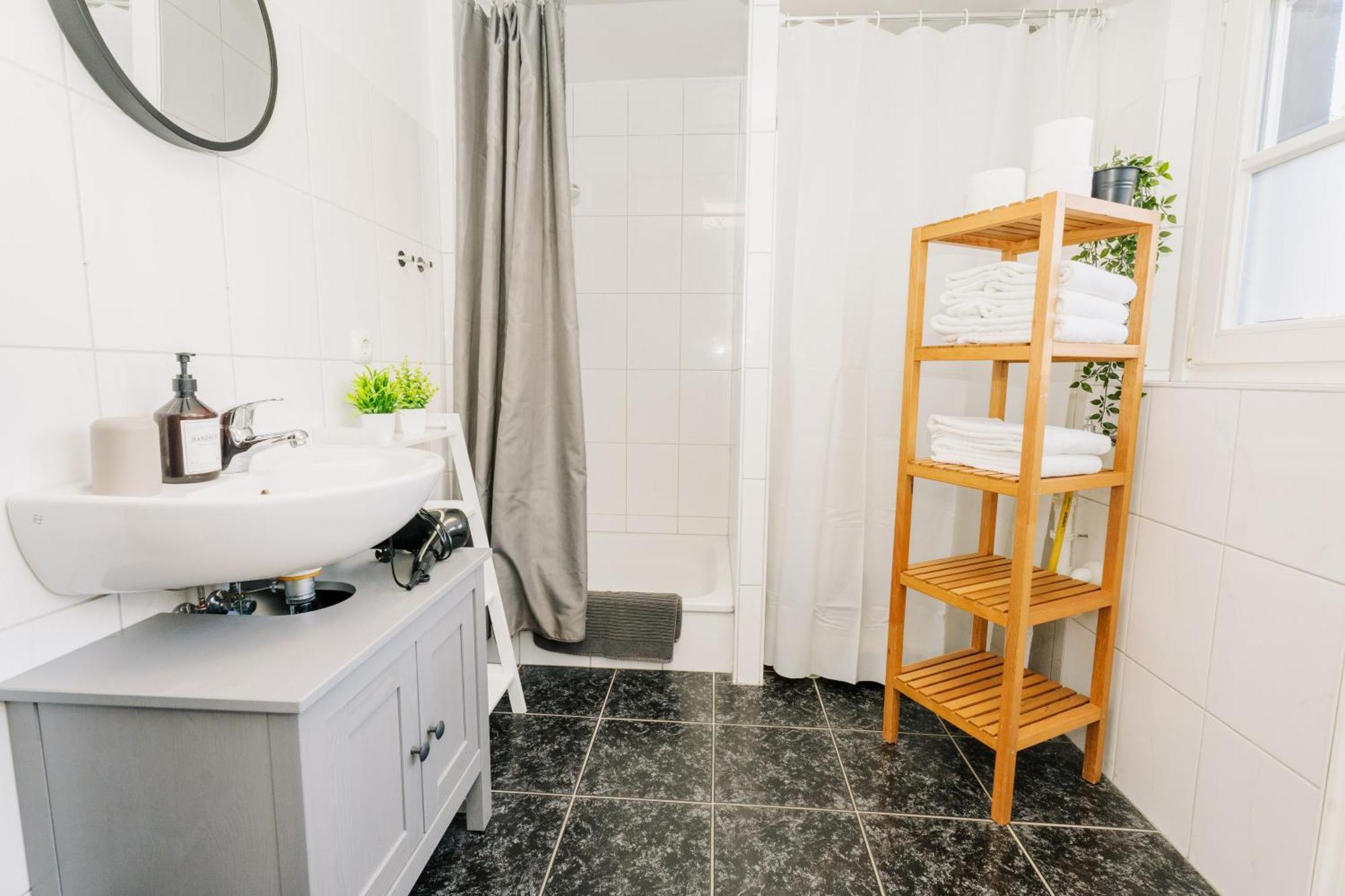 City-Apartment „Kreuzviertel-Lädchen“mit Parkplatz Munster  Buitenkant foto