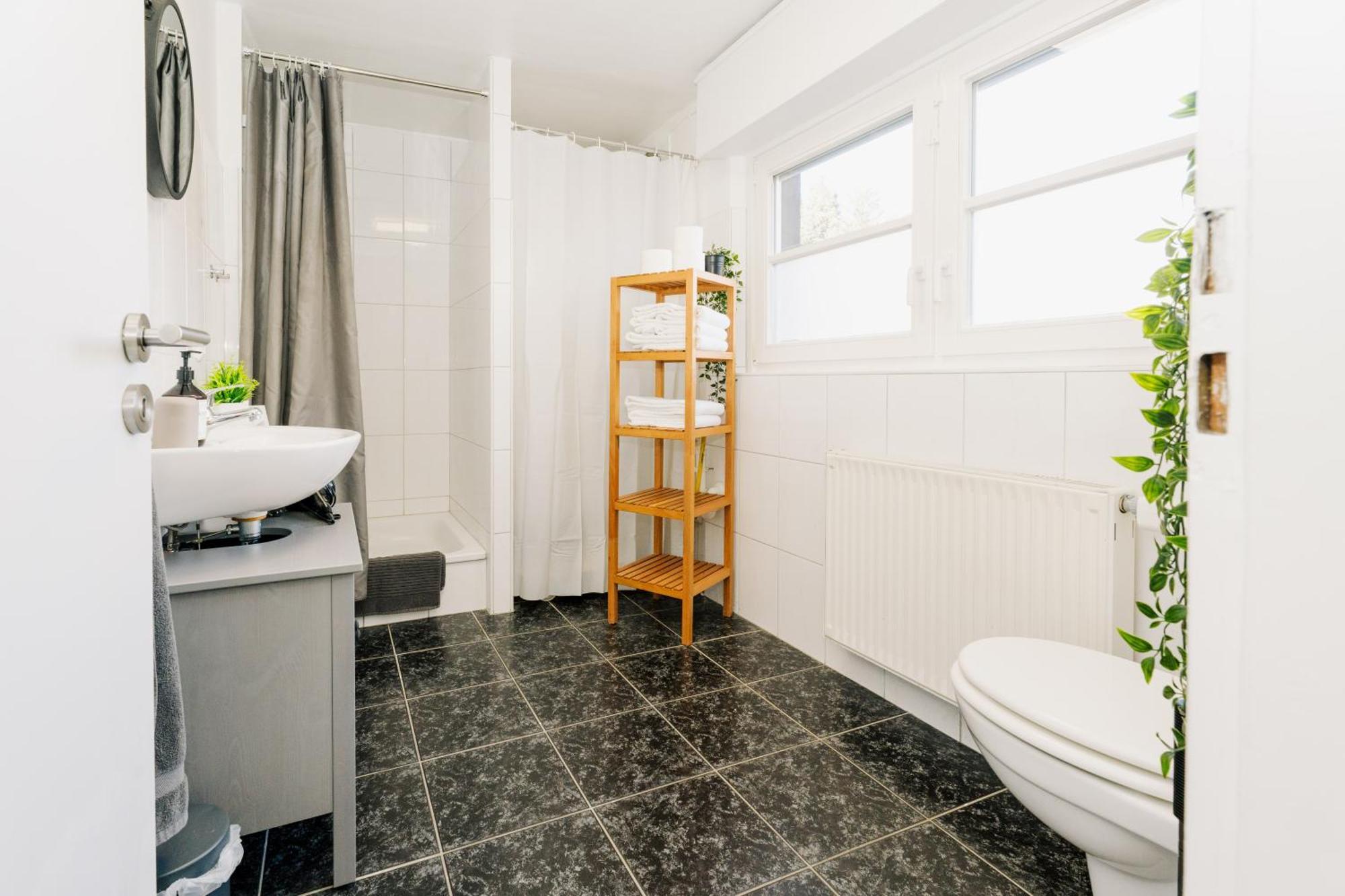 City-Apartment „Kreuzviertel-Lädchen“mit Parkplatz Munster  Buitenkant foto